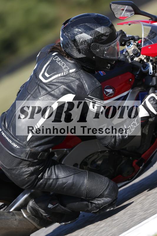 /Archiv-2025/49 26.08.2025 Cornu Master School ADR/blau-bleu/6